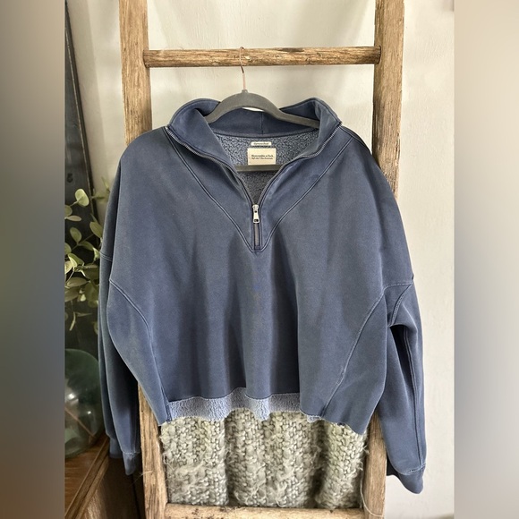 Abercrombie & Fitch Other - Abercrombie pullover sweatshirt